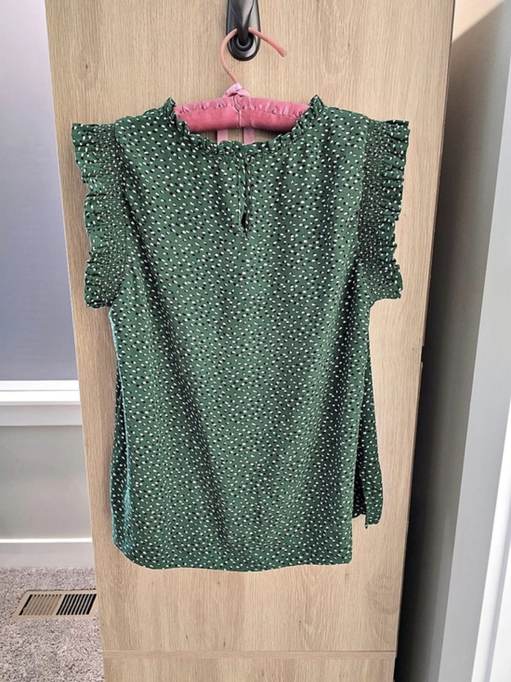 Le Serein Polka Dot Blouse in Green & White Size Medium Like New